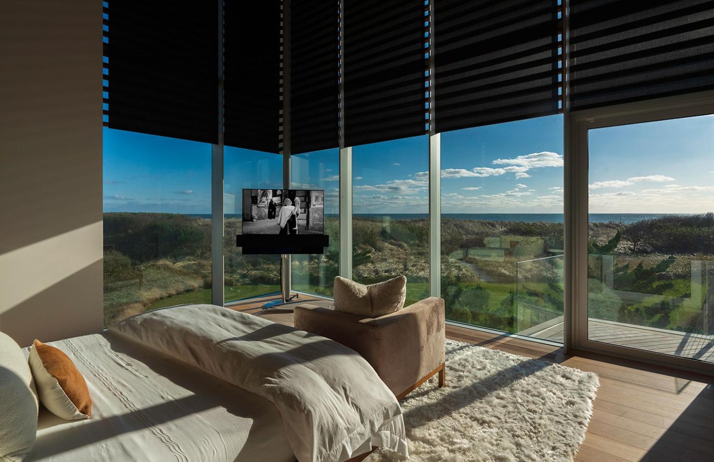 Master Bedroom with panoramic view